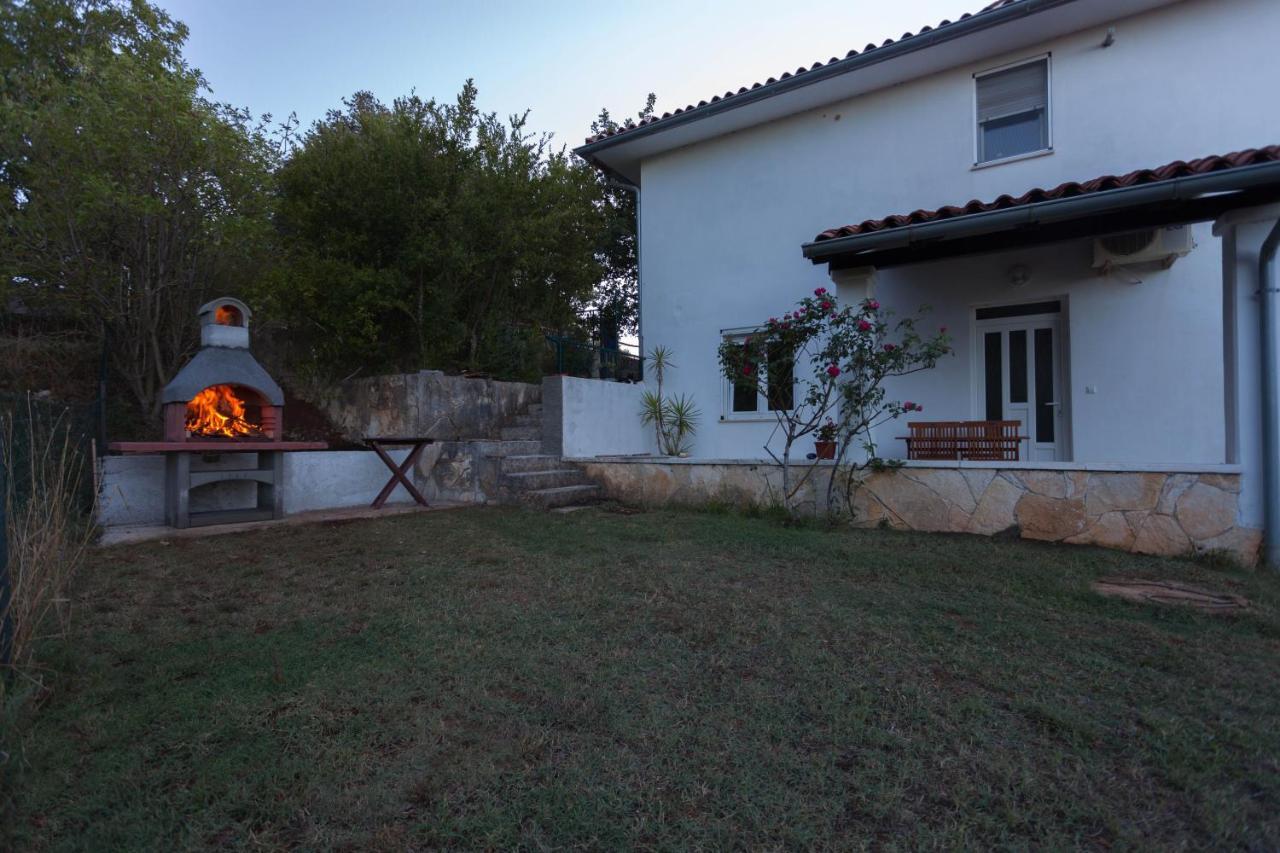 Viridis Apartment Pula Exterior photo